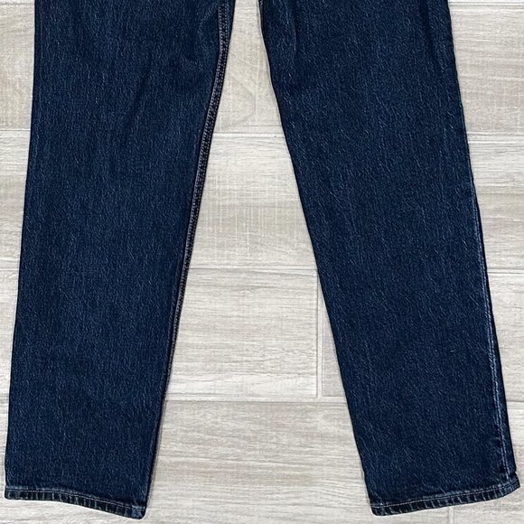 Levi’s Premium 70’s High Rise Slim Straight Jeans in Sonoma Stonewash Dark Wash - Picture 8 of 14